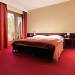 Simader Hotel 3*