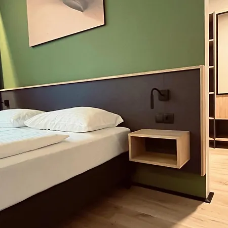 Simader Hotel 3*