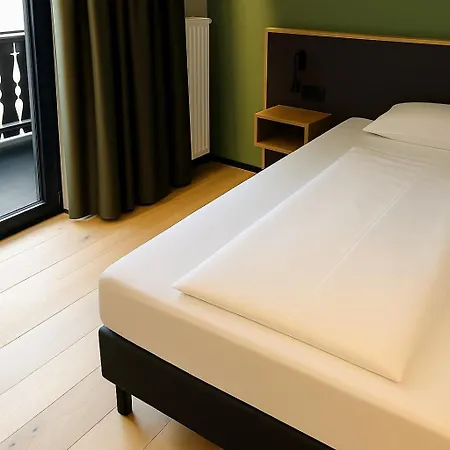Otel Simader 3*