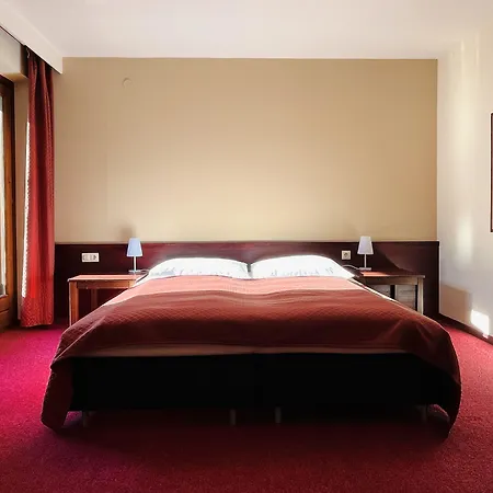 Simader Hotel 3*