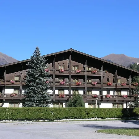 Ξενοδοχείο Simader