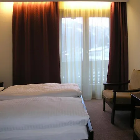 Simader Hotel 3*