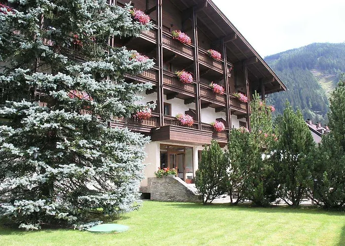 Hotel Simader 3*