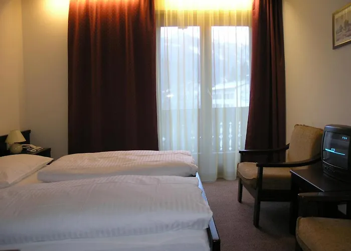 Simader Hotel 3*